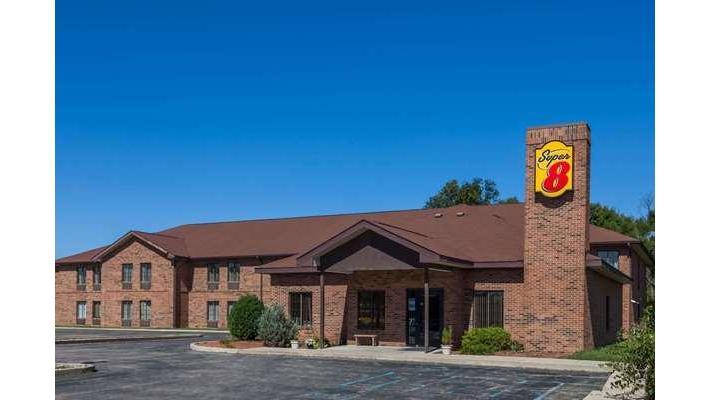 Super 8 by Wyndham Rochester in Rochester, Indiana, United States