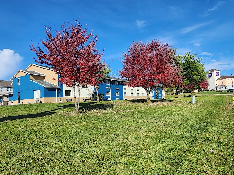 Super 8 by Wyndham Rockford in Rockford, Illinois, United States