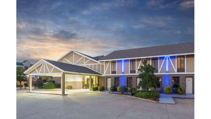 Super 8 by Wyndham Rogers/Bentonville in Rogers, Arkansas, United States