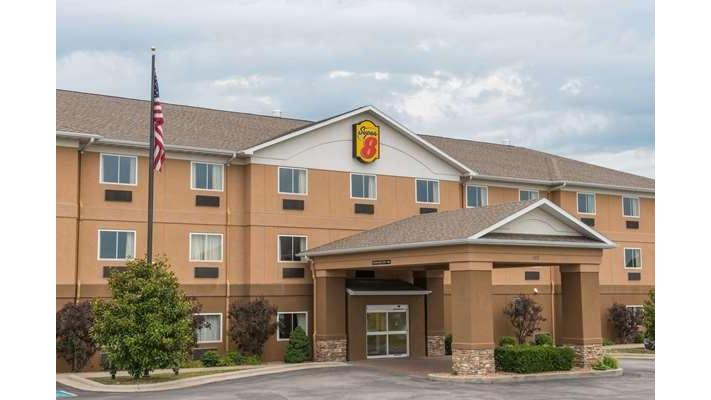 Super 8 by Wyndham St Robert Ft Leonard Wood Area in Fort Leonard Wood, Missouri, United States