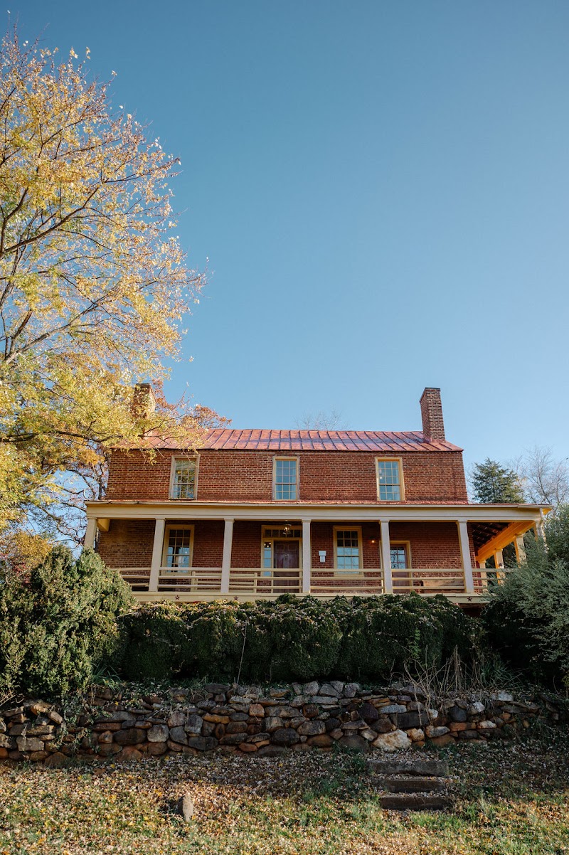 The Crossroads Inn in Charlottesville, Virginia, United States