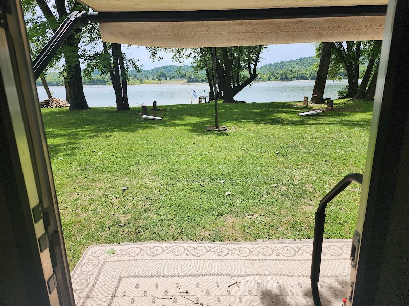 The Eagle Hollow Guest House in Madison, Indiana, United States