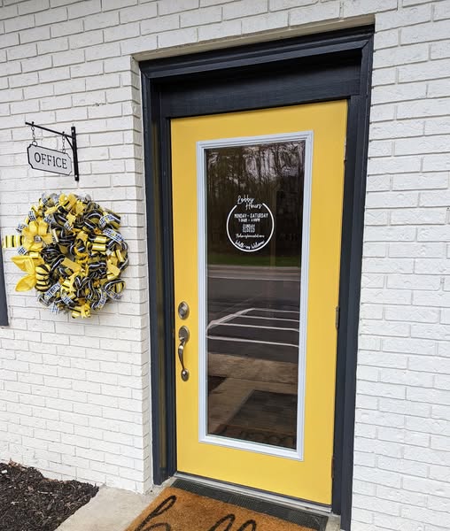 The Honey Bee Inn in Dunlap, Tennessee, United States