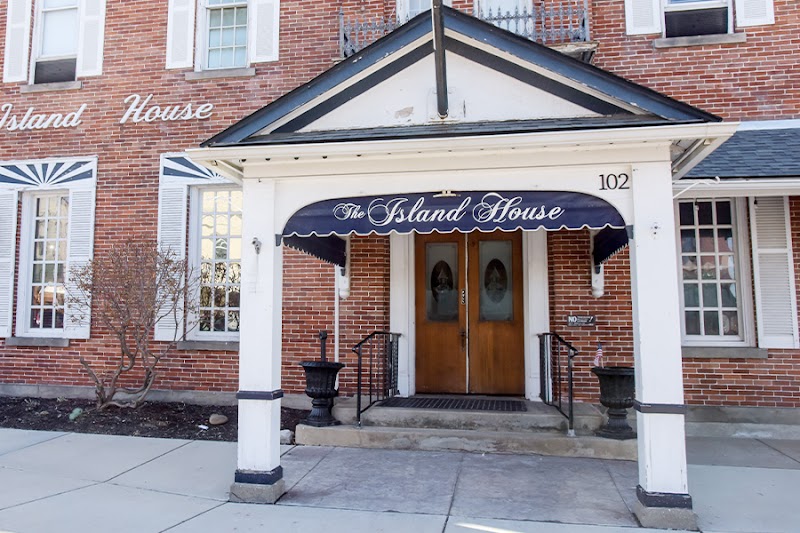 The Island House Hotel in Port Clinton, Ohio, United States
