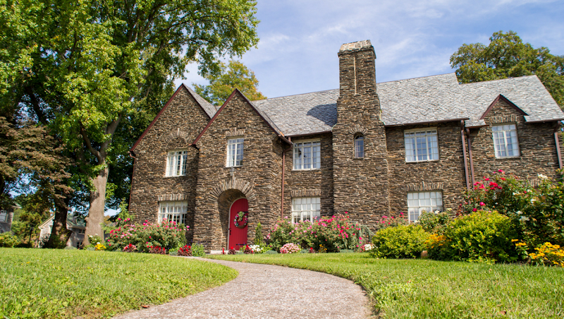 The Manor on Front in Linglestown, Pennsylvania, United States