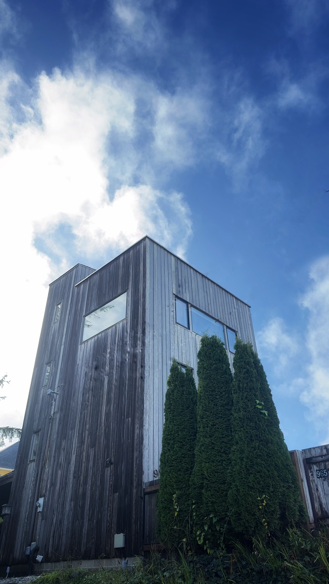 The Old Tower House Inn in Coos Bay, Oregon, United States