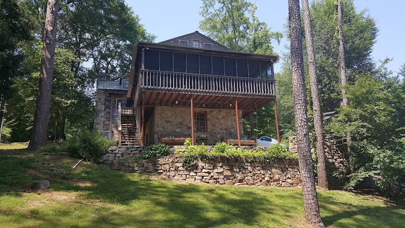 The Rustic Cabin in Guntersville, Alabama, United States