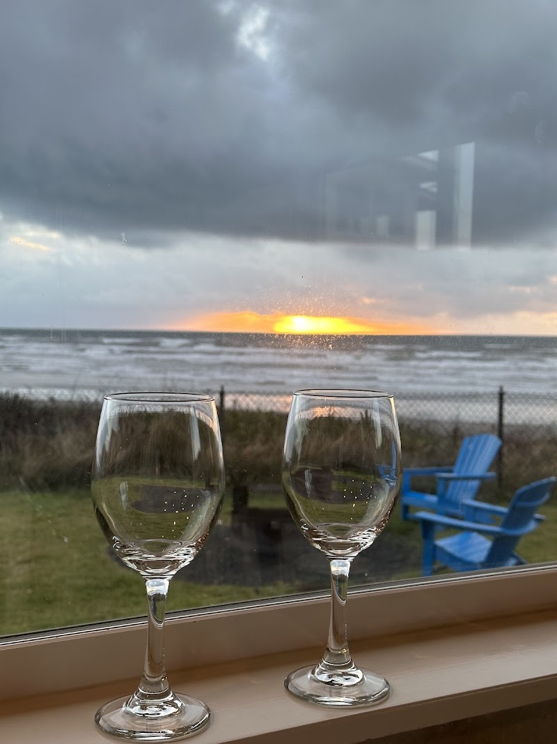 The Sand Dollar Inn in Ocean Shores, Washington, United States