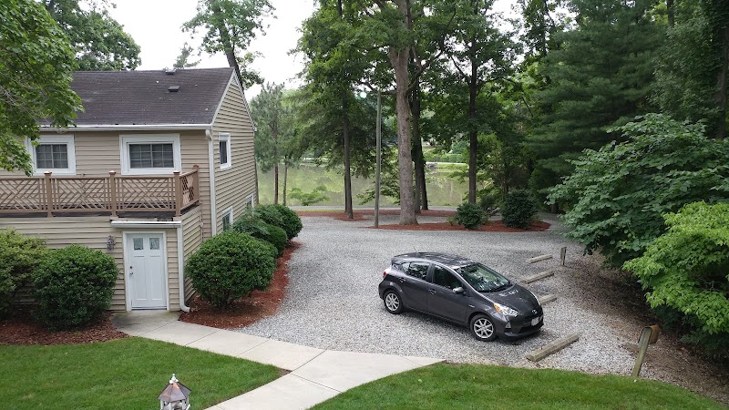 The Twin Lakes Lodge in Greensboro, North Carolina, United States