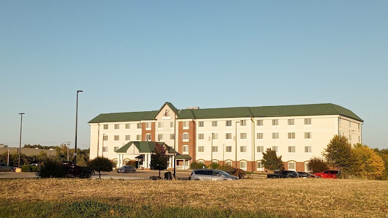 Town & Country Inn and Suites in Quincy, Illinois, United States