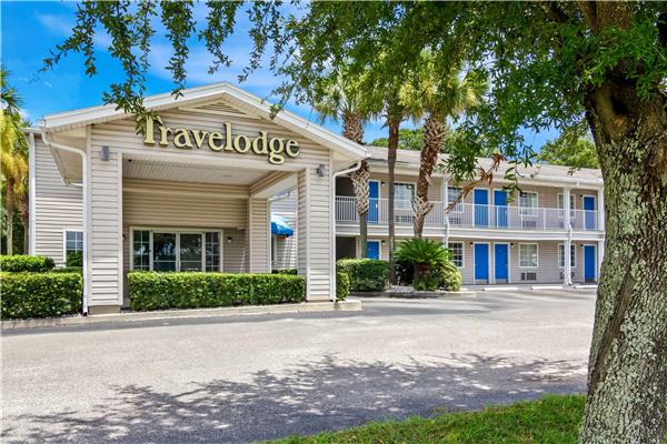 Travelodge Suites by Wyndham Macclenny in Macclenny, Florida, United States