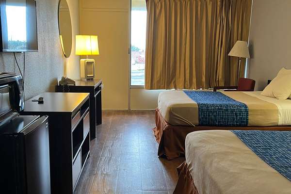 Travelodge by Wyndham Carlisle in Carlisle, Pennsylvania, United States