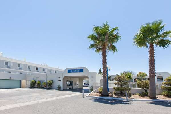 Travelodge by Wyndham Los Banos CA in Los Banos, California, United States