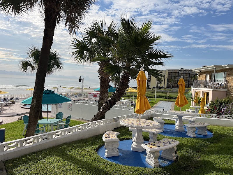 Tropical Manor on the Ocean in Daytona Beach, Florida, United States