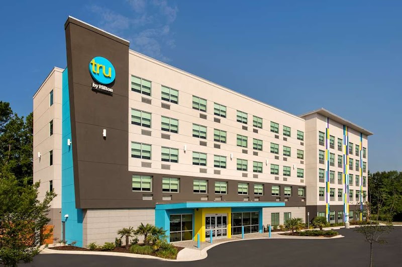 Tru by Hilton Charleston Ashley Phosphate in North Charleston, South Carolina, United States