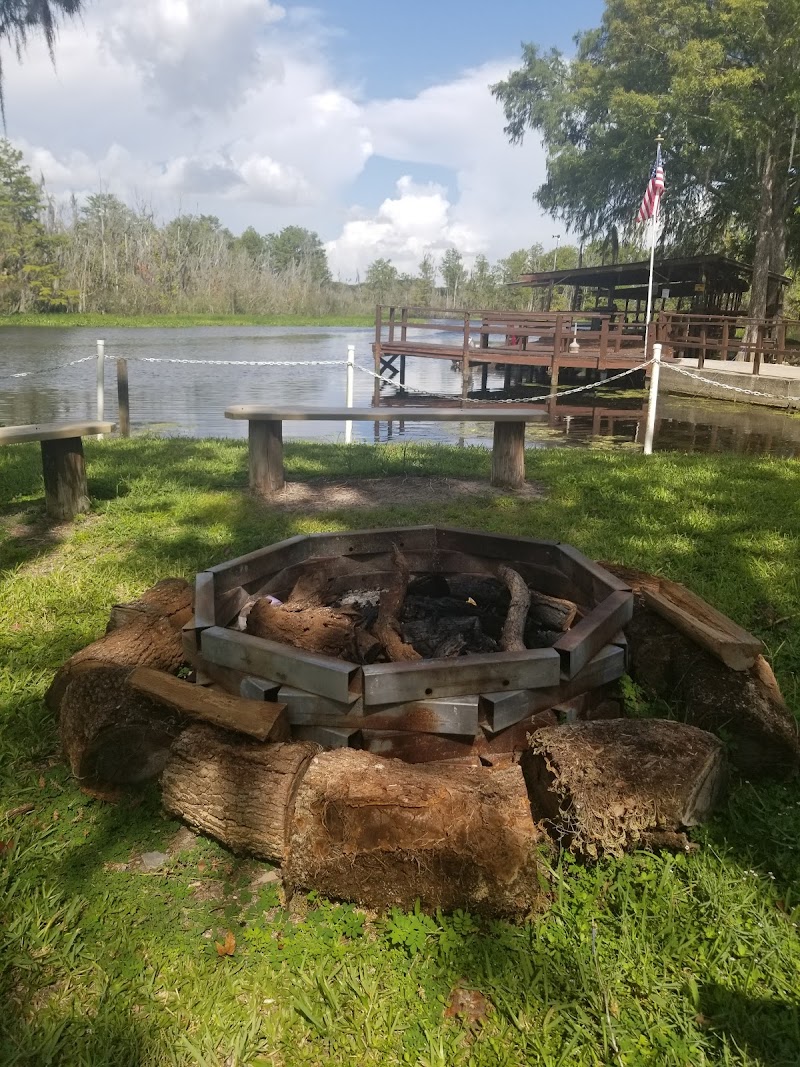 Turtleback RV Resort in Lake Panasoffkee, Florida, United States