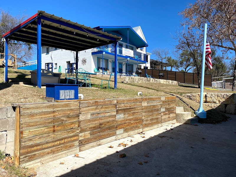 Valentine Lakeside Resort in Kingsland, Texas, United States