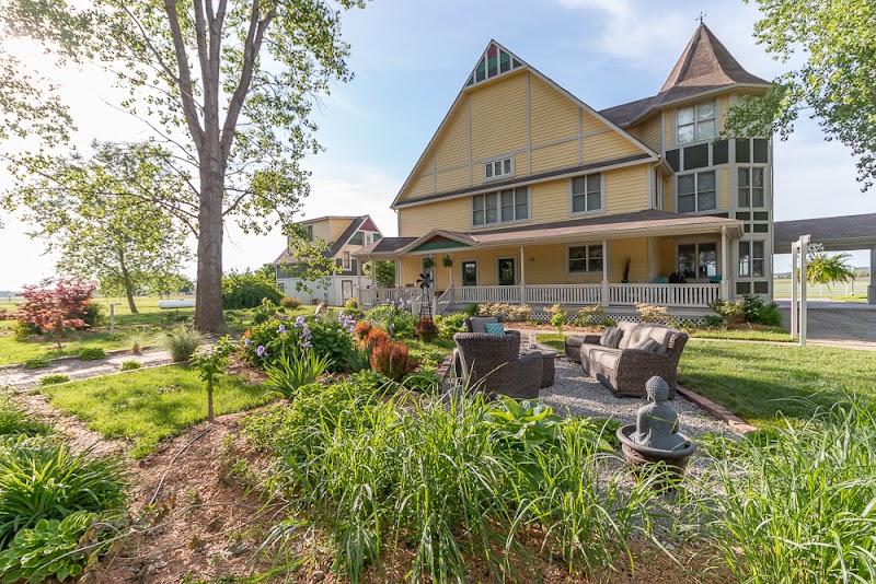 Victorian Veranda Country Inn in Lawrence, Kansas, United States
