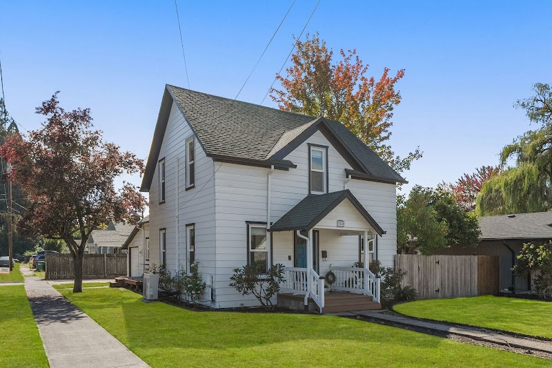 Victorian home in Newberg, Oregon, United States