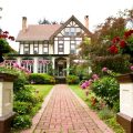 Vintage Gardens Bed & Breakfast