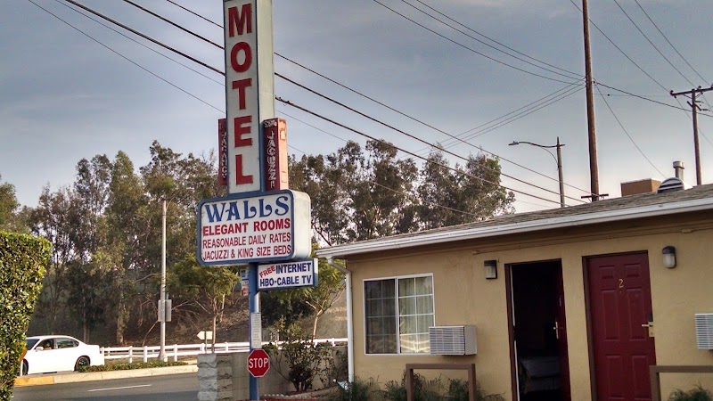 Walls Motel Long Beach in Long Beach, California, United States