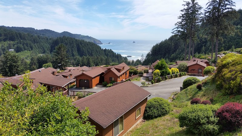 Whaleshead Beach Resort in Brookings, Oregon, United States