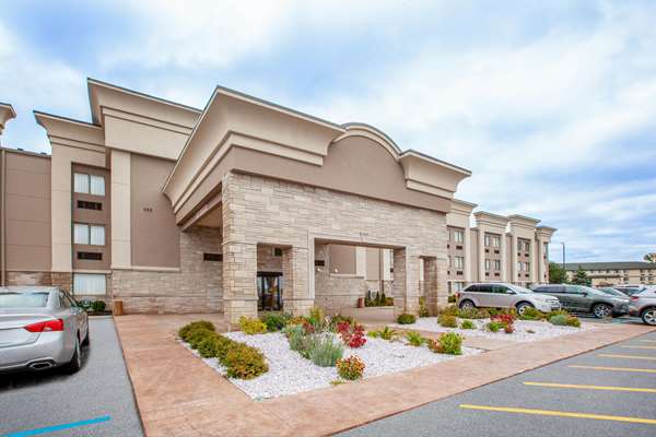 Wingate by Wyndham Detroit Metro Airport in Romulus, Michigan, United States