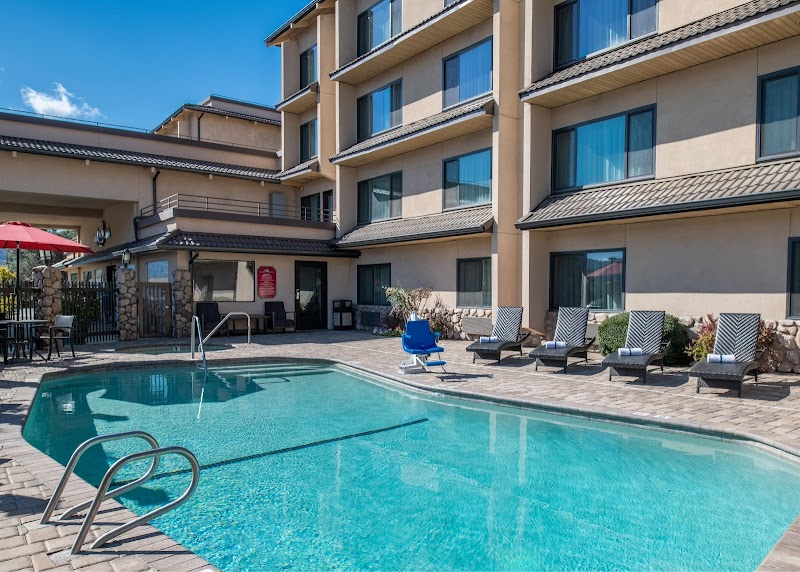 Yosemite Southgate Hotel & Suites in Oakhurst, California, United States