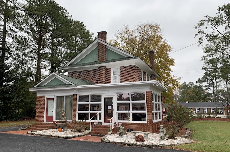 Ziegler Hotel Suites in New Bern, North Carolina, United States