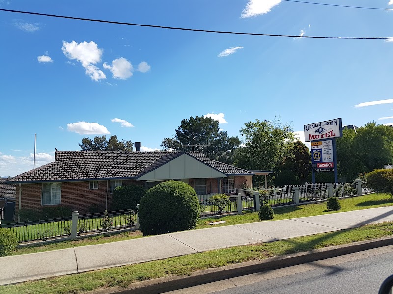 Abraham Lincoln Motel in Tamworth, Australia
