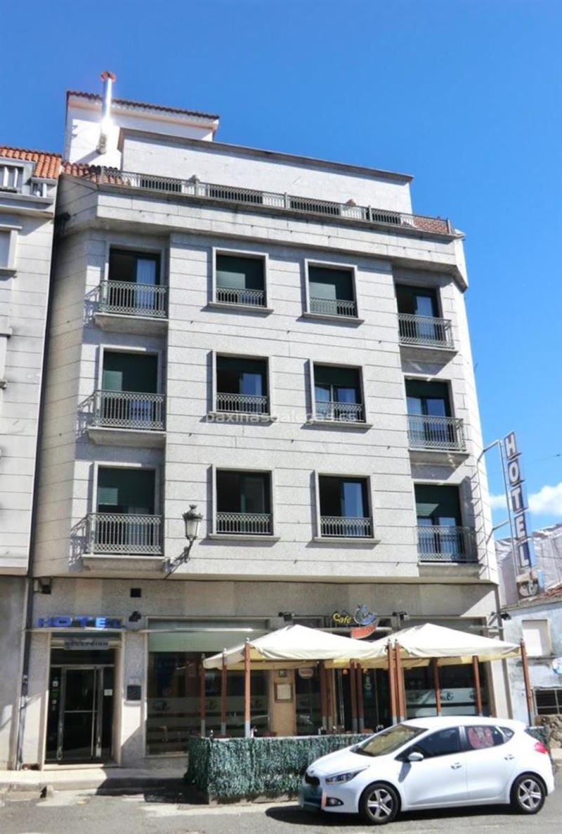 Albergue O Cruceiro in Caldas de Reyes, Spain