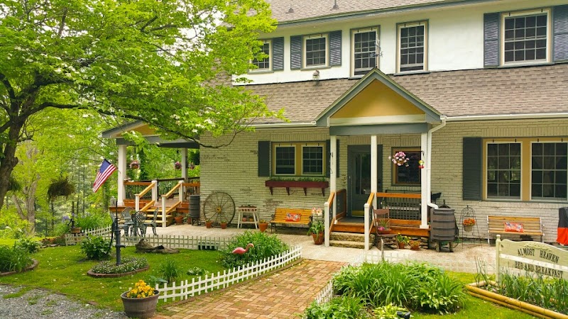 Almost Heaven Bed & Breakfast in Waynesville, North Carolina, United States
