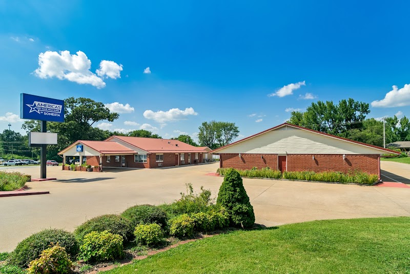 Americas Best Value Inn and Suites Siloam Springs in Siloam Springs, Arkansas, United States