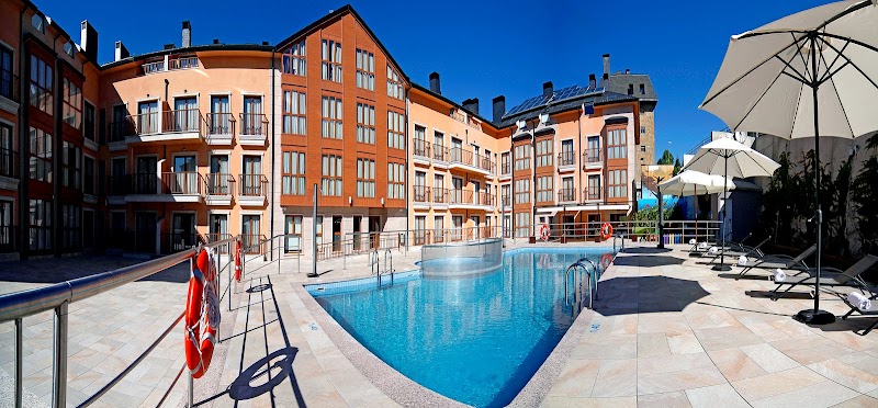 Apartahotel & Spa Jacetania in Jaca, Spain