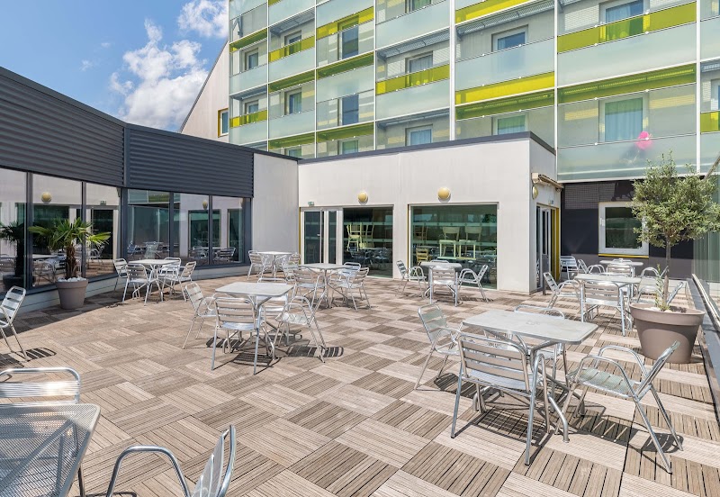 B&B Hotel Lyon Sud Etats-Unis in Venissieux, France