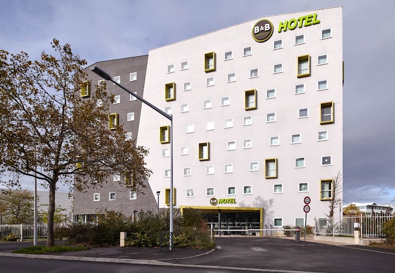 B&B Hotel Nanterre Rueil-Malmaison in Nanterre, France