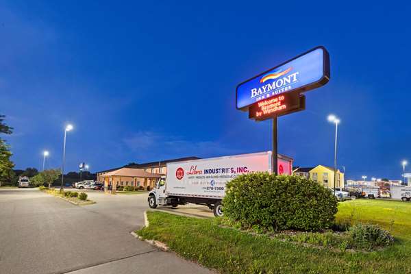 Baymont by Wyndham Waterloo in Waterloo, Iowa, United States
