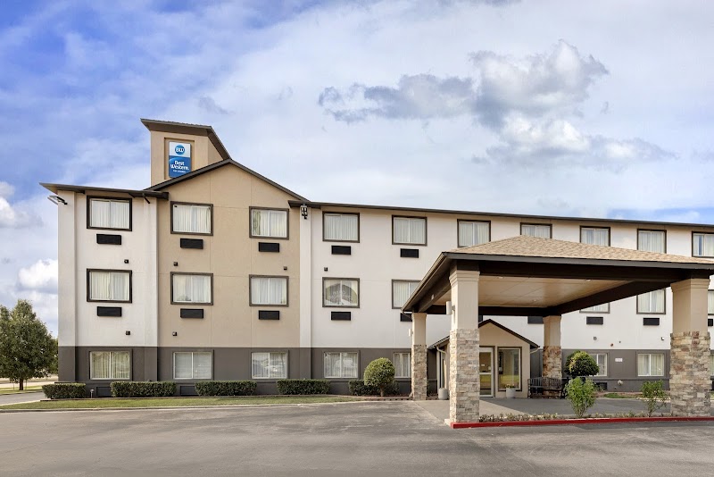 Best Western Greentree Inn & Suites in Moore, Oklahoma, United States