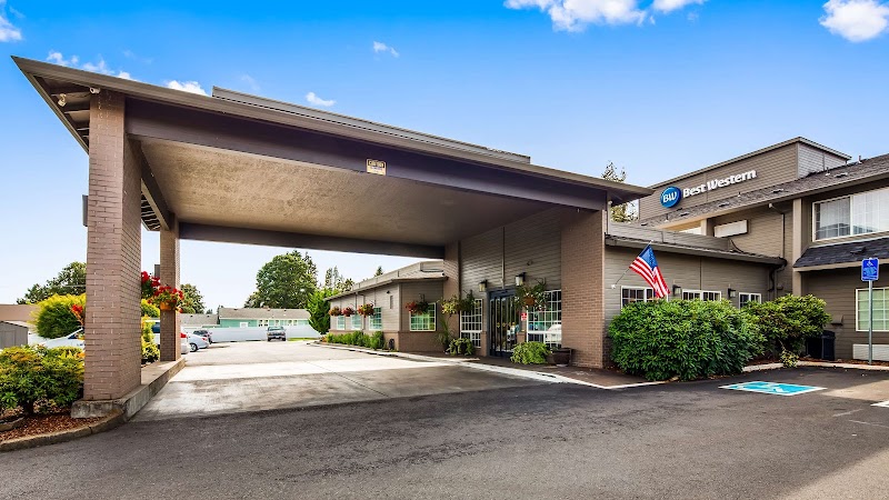 Best Western Oak Meadows Inn in St. Helens, Oregon, United States