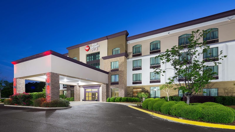 Best Western Plus Birmingham Inn & Suites in Hoover, Alabama, United States