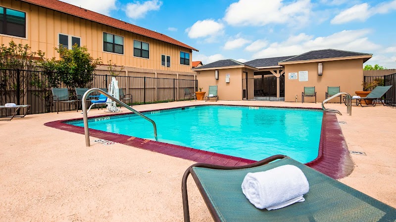 Best Western Plus Carrizo Springs Inn & Suites in Carrizo Springs, Texas, United States
