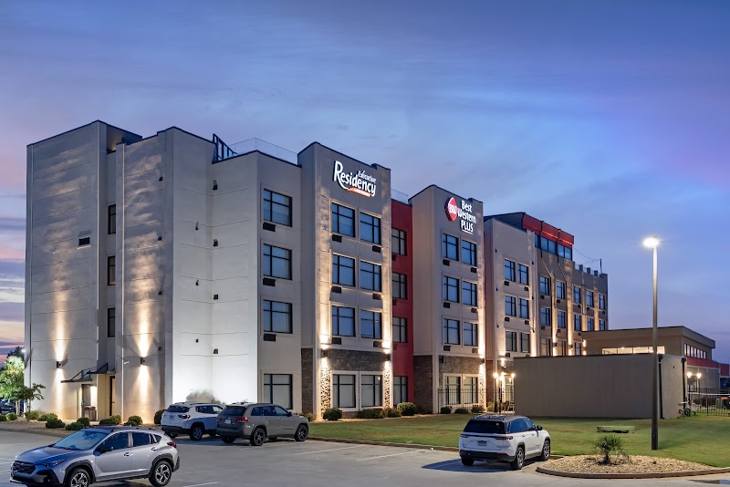 Best Western Plus Executive Residency Rigby's Water World Hotel in Warner Robins, Georgia, United States