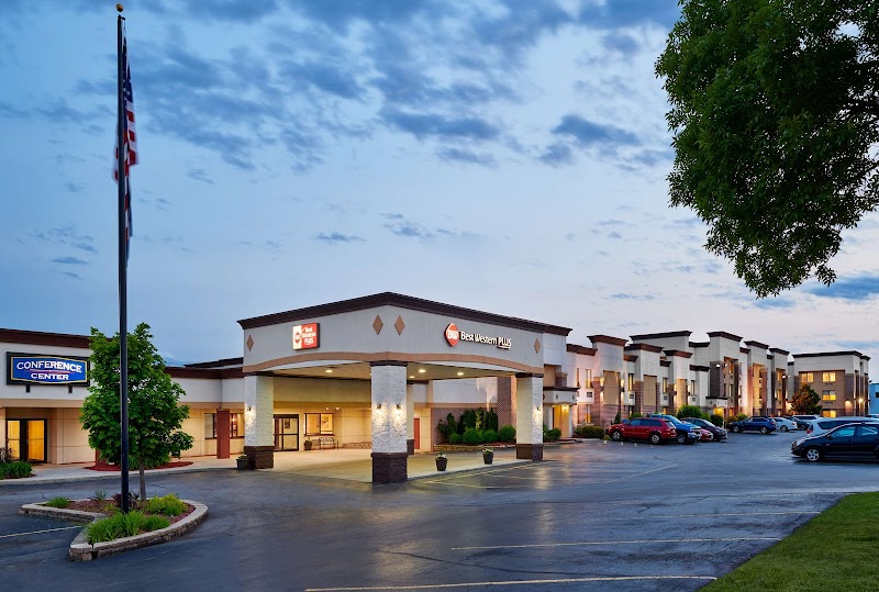 Best Western Plus Milwaukee Airport Hotel & Conference Center in Milwaukee, Wisconsin, United States