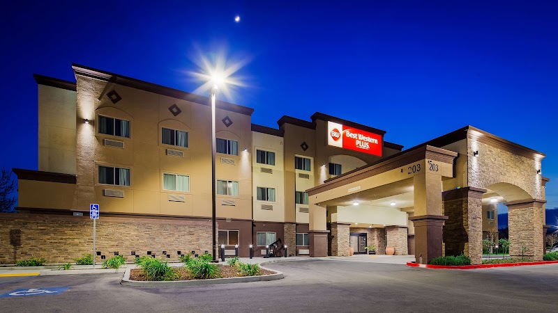 Best Western Plus Taft Inn in Taft, California, United States