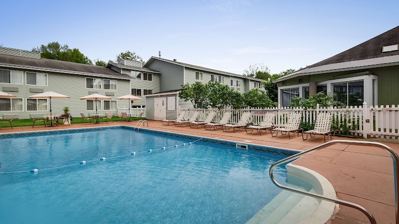 Best Western Plus Windjammer Inn & Conference Center in South Burlington, Vermont, United States