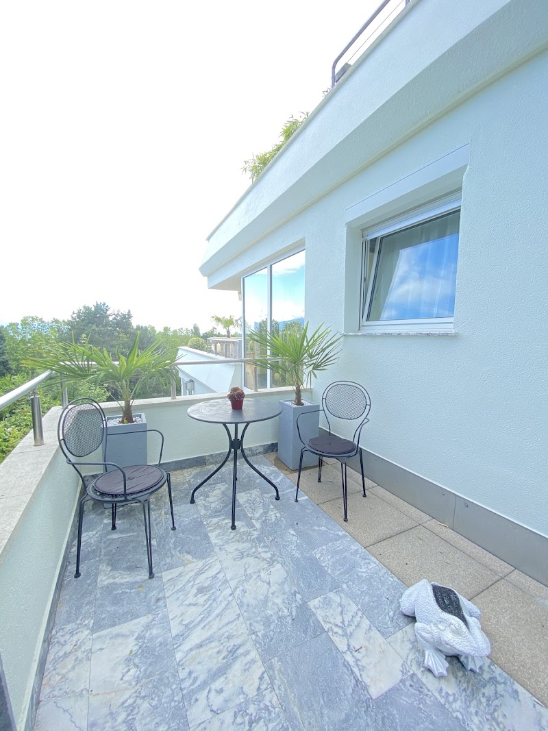 BnB La Maison du Lac in Montreux, Switzerland