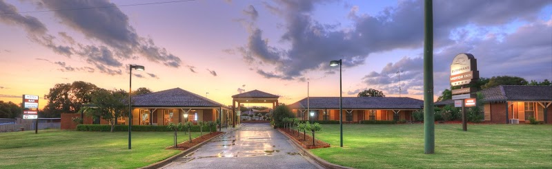 Bushmans Motor Inn in Parkes, Australia