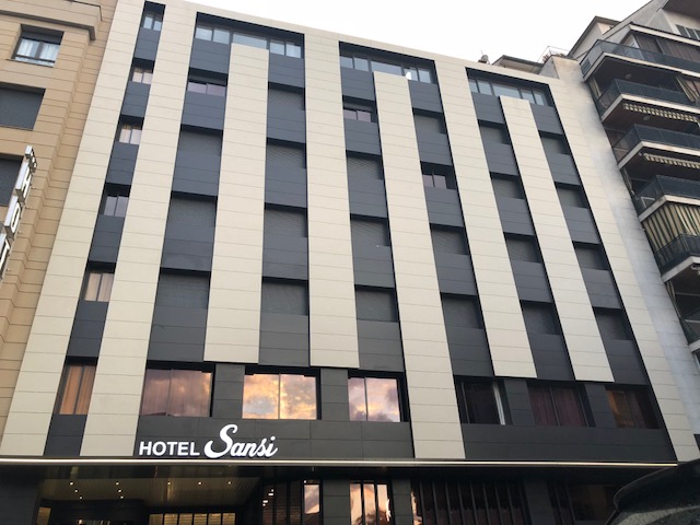 Camparan Suites in Lleida, Spain