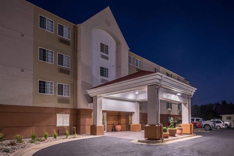 Candlewood Suites Topeka, an IHG Hotel in Topeka, Kansas, United States