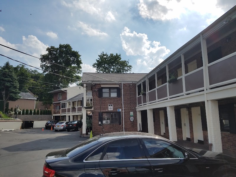 Central Motel Courtyard in White Plains, New York, United States